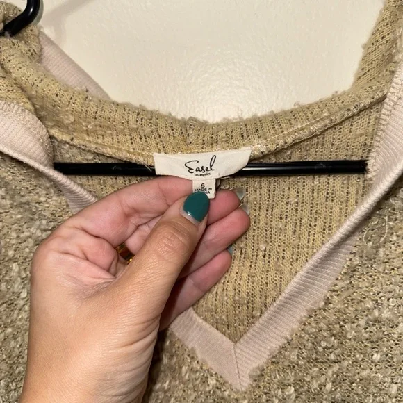 Beige Textured Knit Hoodie by Easel - Picture 4 of 5